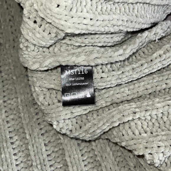 *Brand New Without Tags* M POL Sage Sweater - Picture 5 of 5